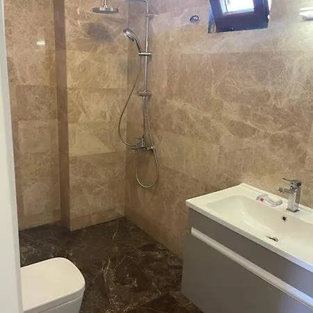 Full Manzarali Yeni Yapilmis Szálloda